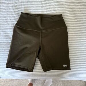 ALO High-Waist Biker Shorts